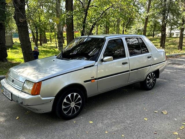 Серый ЗАЗ Славута, объемом двигателя 1.2 л и пробегом 136 тыс. км за 1299 $, фото 1 на Automoto.ua