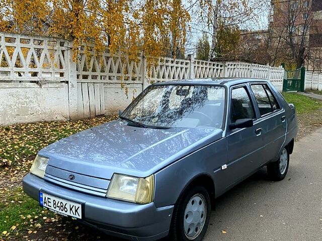 Серый ЗАЗ Славута, объемом двигателя 1.2 л и пробегом 75 тыс. км за 1500 $, фото 1 на Automoto.ua