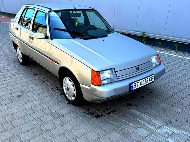 Серый ЗАЗ Славута, объемом двигателя 1.3 л и пробегом 85 тыс. км за 1800 $, фото 1 на Automoto.ua