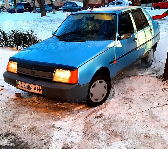 Синій ЗАЗ Славута, об'ємом двигуна 1.2 л та пробігом 170 тис. км за 1000 $, фото 1 на Automoto.ua