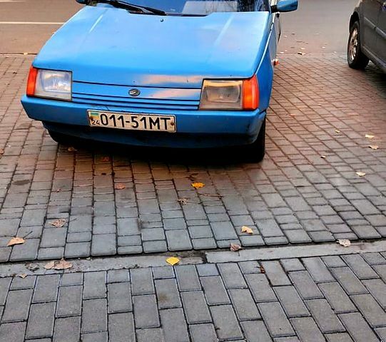Синий ЗАЗ Славута, объемом двигателя 1.2 л и пробегом 100 тыс. км за 400 $, фото 1 на Automoto.ua