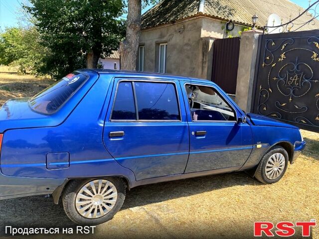 Синий ЗАЗ Славута, объемом двигателя 1.2 л и пробегом 221 тыс. км за 1050 $, фото 1 на Automoto.ua