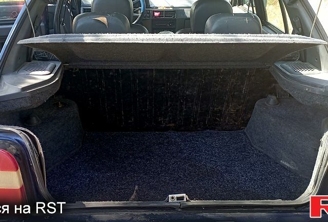 ЗАЗ Славута 2004 в Николаеве на Automoto.ua Синий ЗАЗ Славута, объемом двигателя 1.3 л и пробегом 150 тыс. км за 800 $, фото 1 на Automoto.ua