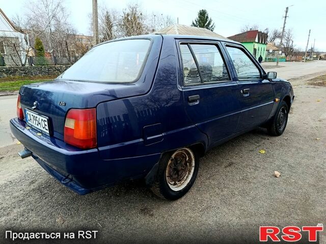 Синий ЗАЗ Славута, объемом двигателя 1.2 л и пробегом 143 тыс. км за 950 $, фото 1 на Automoto.ua