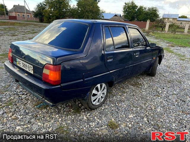 Синий ЗАЗ Славута, объемом двигателя 1.2 л и пробегом 154 тыс. км за 700 $, фото 1 на Automoto.ua