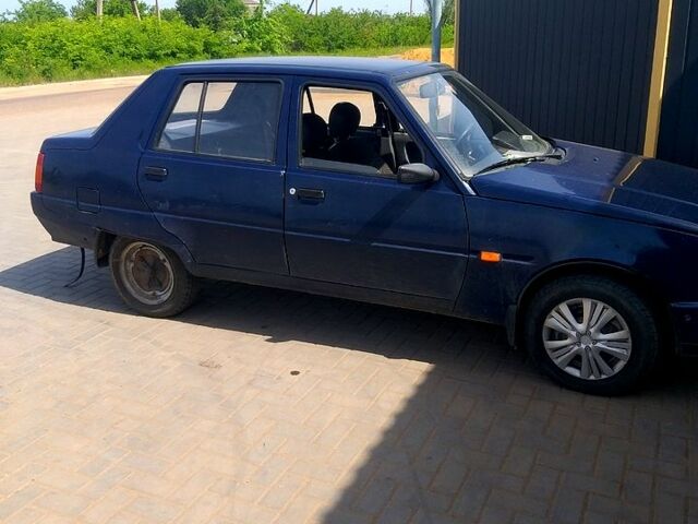 Синий ЗАЗ Славута, объемом двигателя 1.2 л и пробегом 0 тыс. км за 900 $, фото 1 на Automoto.ua