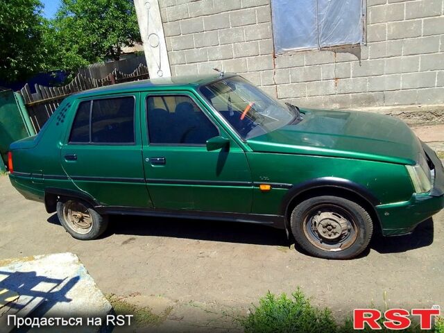 ЗАЗ Славута 2003 в Новоукраинке на Automoto.ua Зеленый ЗАЗ Славута, объемом двигателя 1.2 л и пробегом 180 тыс. км за 730 $, фото 1 на Automoto.ua