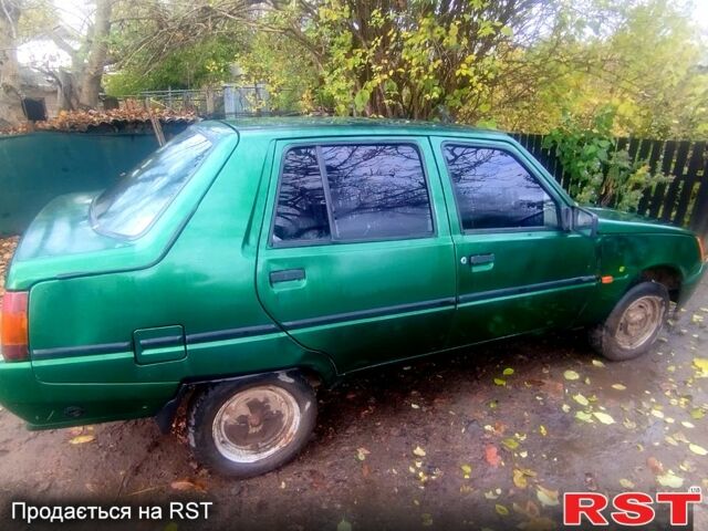 ЗАЗ Славута 2003 у Оратове на Automoto.ua Зелений ЗАЗ Славута, об'ємом двигуна 1.2 л та пробігом 0 тис. км за 360 $, фото 1 на Automoto.ua