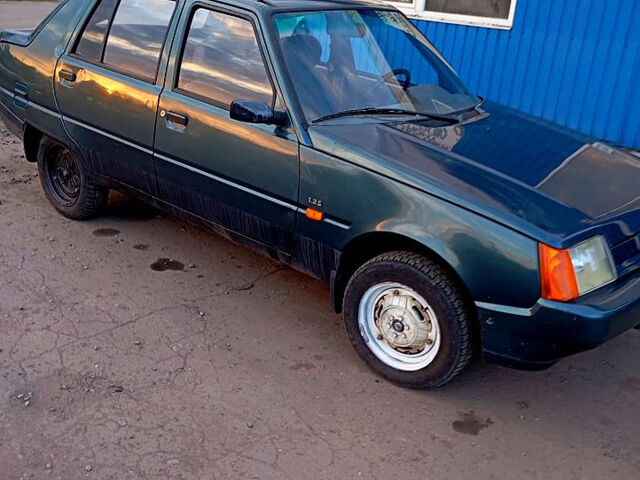 Зеленый ЗАЗ Славута, объемом двигателя 1.2 л и пробегом 60 тыс. км за 1000 $, фото 1 на Automoto.ua