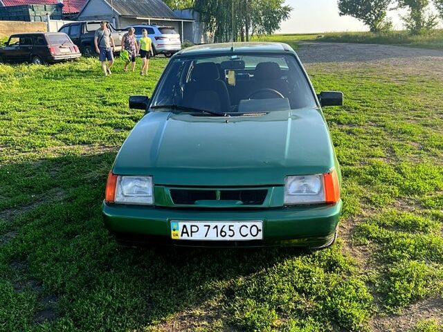 Зеленый ЗАЗ Славута, объемом двигателя 1.3 л и пробегом 220 тыс. км за 1080 $, фото 1 на Automoto.ua