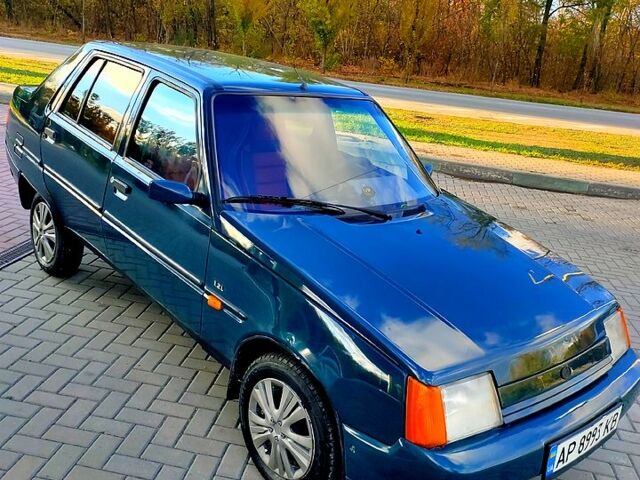 ЗАЗ Славута 2004 в Запорожье на Automoto.ua Зеленый ЗАЗ Славута, объемом двигателя 1.2 л и пробегом 220 тыс. км за 850 $, фото 1 на Automoto.ua