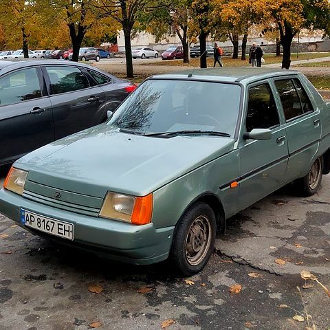 Зеленый ЗАЗ Славута, объемом двигателя 1.2 л и пробегом 184 тыс. км за 1100 $, фото 1 на Automoto.ua