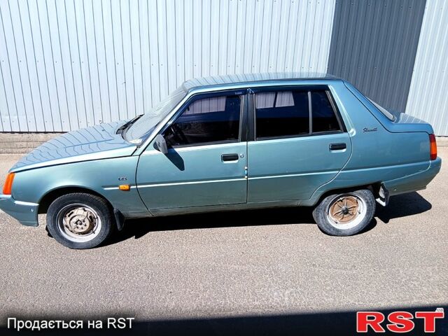 Зеленый ЗАЗ Славута, объемом двигателя 1.2 л и пробегом 0 тыс. км за 1100 $, фото 1 на Automoto.ua