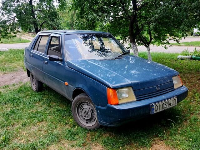 Зеленый ЗАЗ Славута, объемом двигателя 1.2 л и пробегом 130 тыс. км за 950 $, фото 1 на Automoto.ua