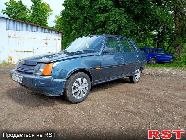 Зеленый ЗАЗ Славута, объемом двигателя 1.2 л и пробегом 200 тыс. км за 650 $, фото 1 на Automoto.ua