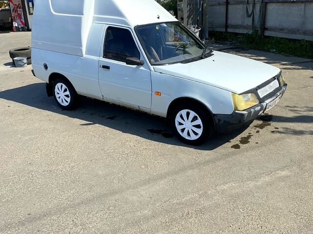 Білий ЗАЗ Таврія-Пікап, об'ємом двигуна 12 л та пробігом 195 тис. км за 850 $, фото 1 на Automoto.ua