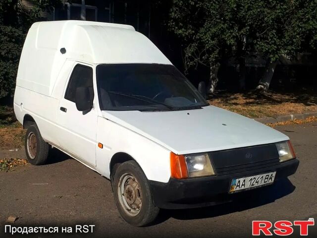 Белый ЗАЗ Таврия-Пикап, объемом двигателя 1.3 л и пробегом 100 тыс. км за 860 $, фото 1 на Automoto.ua