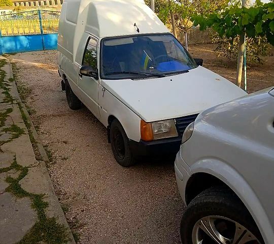 Білий ЗАЗ Таврія-Пікап, об'ємом двигуна 1.2 л та пробігом 150 тис. км за 750 $, фото 1 на Automoto.ua