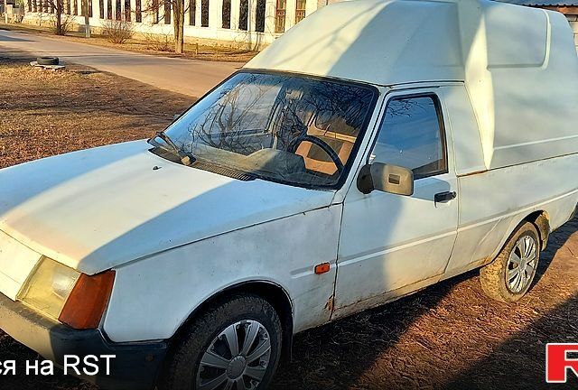 Белый ЗАЗ Таврия-Пикап, объемом двигателя 1.2 л и пробегом 234 тыс. км за 550 $, фото 1 на Automoto.ua