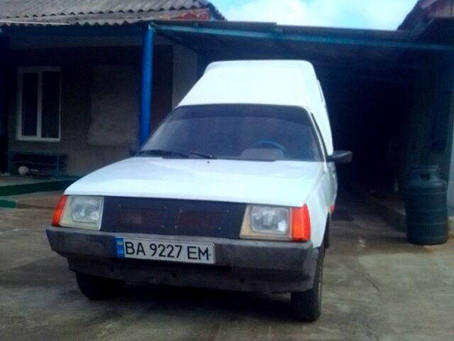 Білий ЗАЗ Таврія-Пікап, об'ємом двигуна 1.2 л та пробігом 100 тис. км за 1200 $, фото 1 на Automoto.ua
