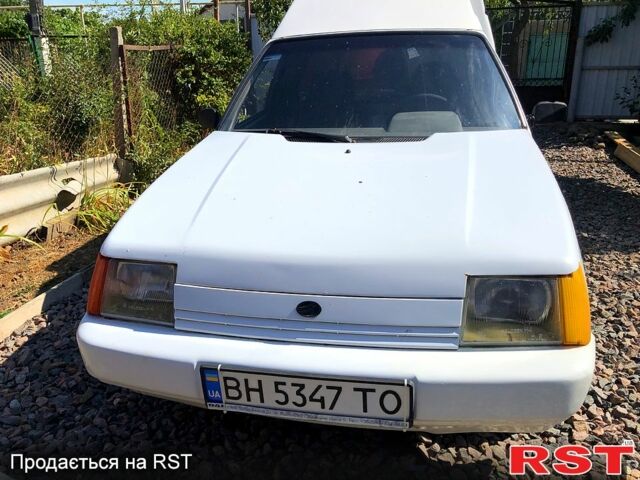 ЗАЗ Таврия-Пикап 2009 в Беляевке на Automoto.ua Белый ЗАЗ Таврия-Пикап, объемом двигателя 1.3 л и пробегом 222 тыс. км за 1250 $, фото 1 на Automoto.ua