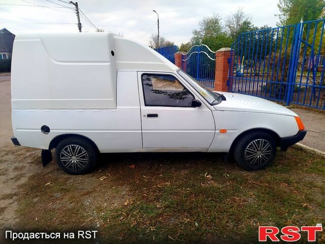 ЗАЗ Таврия-Пикап, объемом двигателя 1.2 л и пробегом 100 тыс. км за 2400 $, фото 1 на Automoto.ua