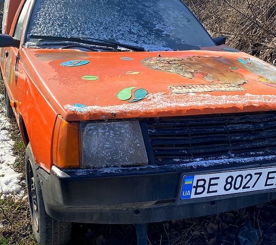 Оранжевый ЗАЗ Таврия-Пикап, объемом двигателя 1.3 л и пробегом 100 тыс. км за 600 $, фото 1 на Automoto.ua
