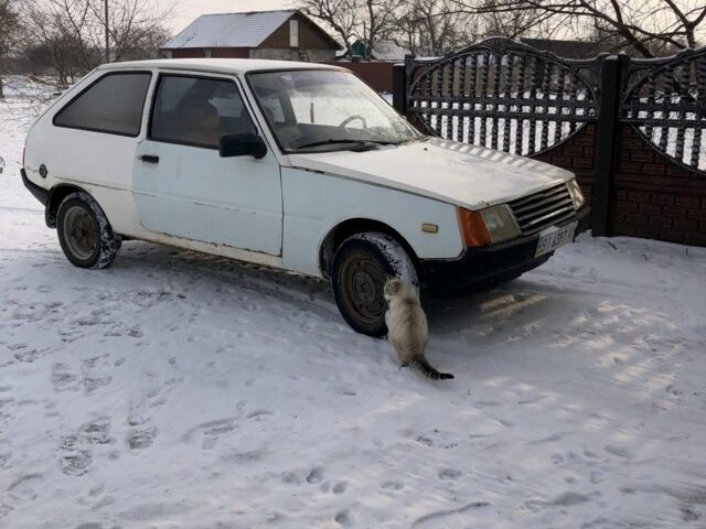 Белый ЗАЗ Таврия, объемом двигателя 1.1 л и пробегом 80 тыс. км за 416 $, фото 1 на Automoto.ua