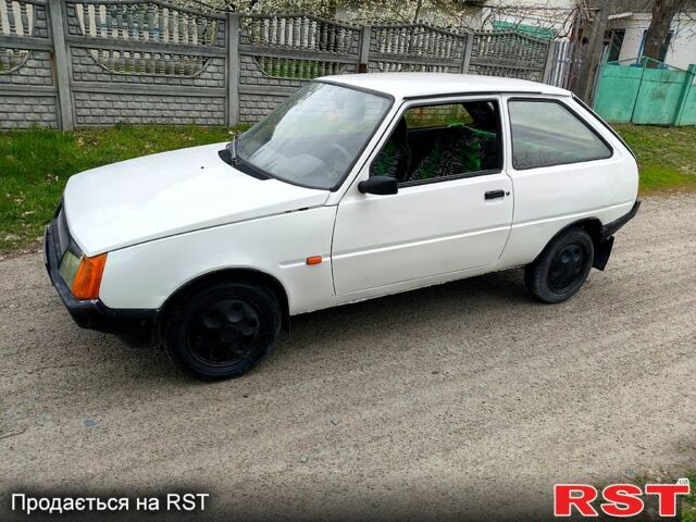 Белый ЗАЗ Таврия, объемом двигателя 1.2 л и пробегом 211 тыс. км за 450 $, фото 1 на Automoto.ua