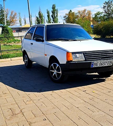 Белый ЗАЗ Таврия, объемом двигателя 1.1 л и пробегом 150 тыс. км за 650 $, фото 1 на Automoto.ua