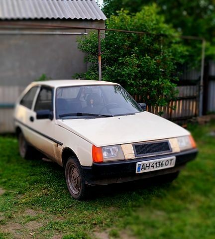 Белый ЗАЗ Таврия, объемом двигателя 1.1 л и пробегом 100 тыс. км за 520 $, фото 1 на Automoto.ua