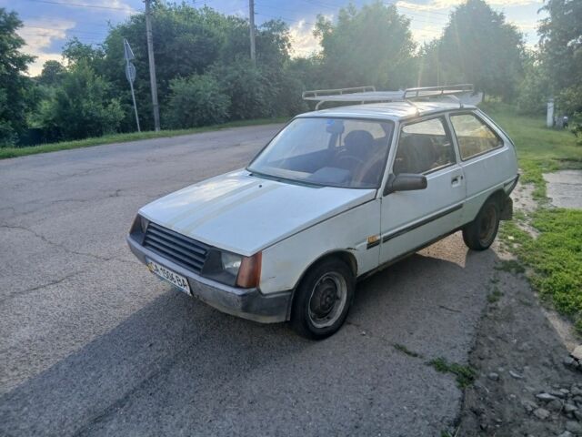 Белый ЗАЗ Таврия, объемом двигателя 1 л и пробегом 197 тыс. км за 280 $, фото 1 на Automoto.ua