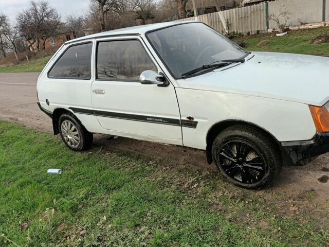 Белый ЗАЗ Таврия, объемом двигателя 1 л и пробегом 2 тыс. км за 405 $, фото 1 на Automoto.ua