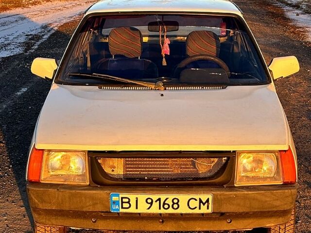 Белый ЗАЗ Таврия, объемом двигателя 1.1 л и пробегом 200 тыс. км за 600 $, фото 1 на Automoto.ua