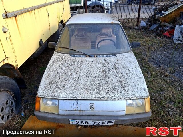 Білий ЗАЗ Таврія, об'ємом двигуна 1.1 л та пробігом 50 тис. км за 100 $, фото 1 на Automoto.ua