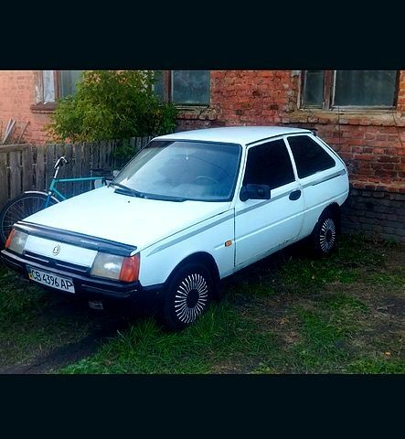Белый ЗАЗ Таврия, объемом двигателя 11 л и пробегом 230 тыс. км за 530 $, фото 1 на Automoto.ua