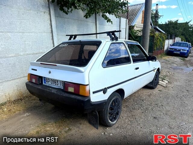 Белый ЗАЗ Таврия, объемом двигателя 1.2 л и пробегом 200 тыс. км за 500 $, фото 1 на Automoto.ua