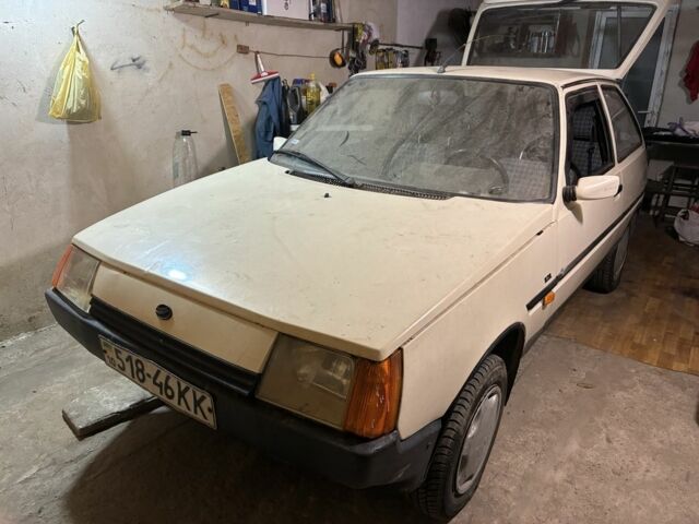 Белый ЗАЗ Таврия, объемом двигателя 1.2 л и пробегом 120 тыс. км за 350 $, фото 1 на Automoto.ua