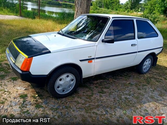 Белый ЗАЗ Таврия, объемом двигателя 1.2 л и пробегом 15 тыс. км за 1200 $, фото 1 на Automoto.ua