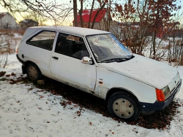 Белый ЗАЗ Таврия, объемом двигателя 1.2 л и пробегом 0 тыс. км за 550 $, фото 1 на Automoto.ua