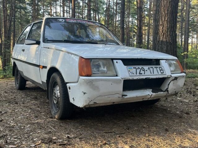 Белый ЗАЗ Таврия, объемом двигателя 1.1 л и пробегом 100 тыс. км за 436 $, фото 1 на Automoto.ua