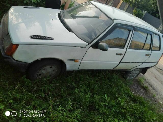 Белый ЗАЗ Таврия, объемом двигателя 1.1 л и пробегом 90 тыс. км за 500 $, фото 1 на Automoto.ua