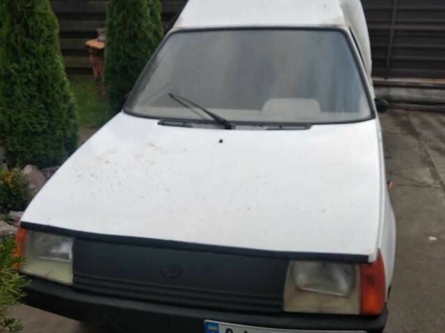 ЗАЗ Таврія 2006 у Вышгороде на Automoto.ua Білий ЗАЗ Таврія, об'ємом двигуна 1.2 л та пробігом 250 тис. км за 169 $, фото 1 на Automoto.ua