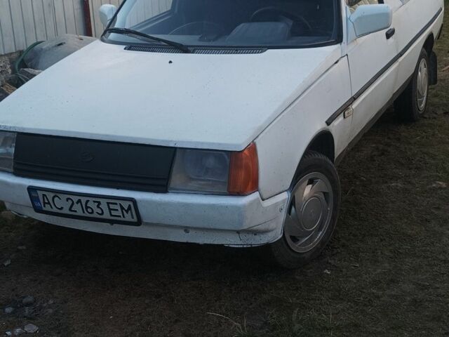 Белый ЗАЗ Таврия, объемом двигателя 1.2 л и пробегом 180 тыс. км за 800 $, фото 1 на Automoto.ua