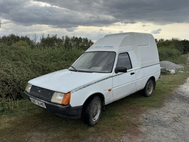 Белый ЗАЗ Таврия, объемом двигателя 1.2 л и пробегом 200 тыс. км за 750 $, фото 1 на Automoto.ua