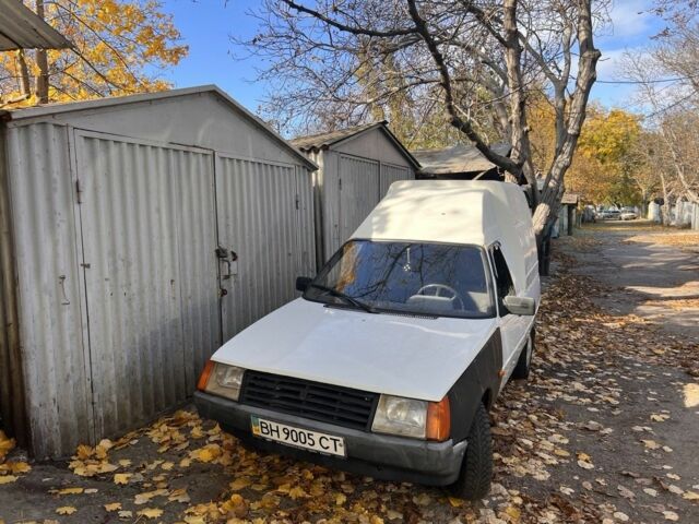 Белый ЗАЗ Таврия, объемом двигателя 1.2 л и пробегом 160 тыс. км за 800 $, фото 1 на Automoto.ua