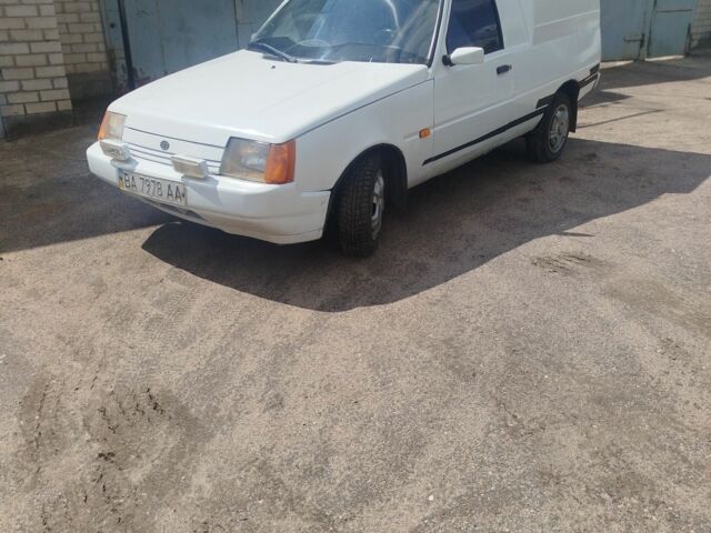 Білий ЗАЗ Таврія, об'ємом двигуна 1 л та пробігом 300 тис. км за 742 $, фото 1 на Automoto.ua