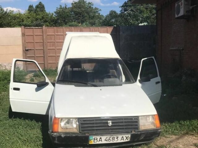 Белый ЗАЗ Таврия, объемом двигателя 1.2 л и пробегом 100 тыс. км за 350 $, фото 1 на Automoto.ua