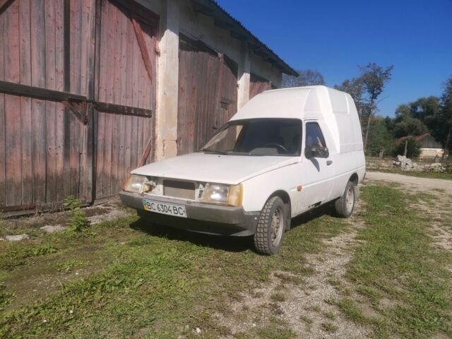 Белый ЗАЗ Таврия, объемом двигателя 1.2 л и пробегом 130 тыс. км за 352 $, фото 1 на Automoto.ua