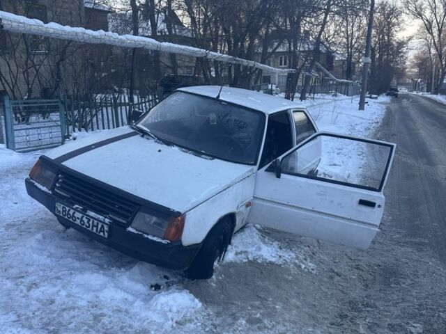 Белый ЗАЗ Таврия, объемом двигателя 1.1 л и пробегом 200 тыс. км за 255 $, фото 1 на Automoto.ua
